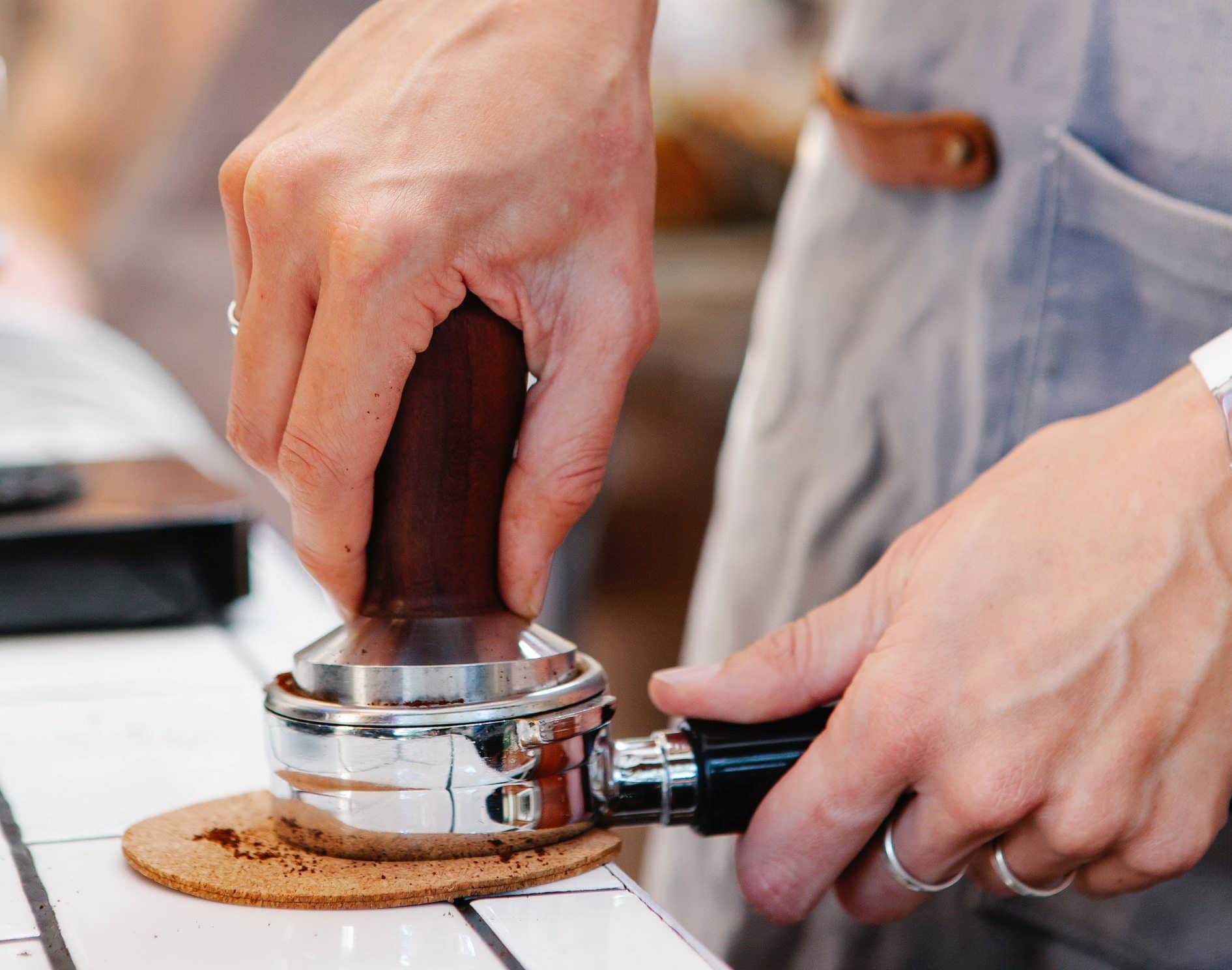 Guide and Tips for Tamping The Perfect Espresso Shot at Home